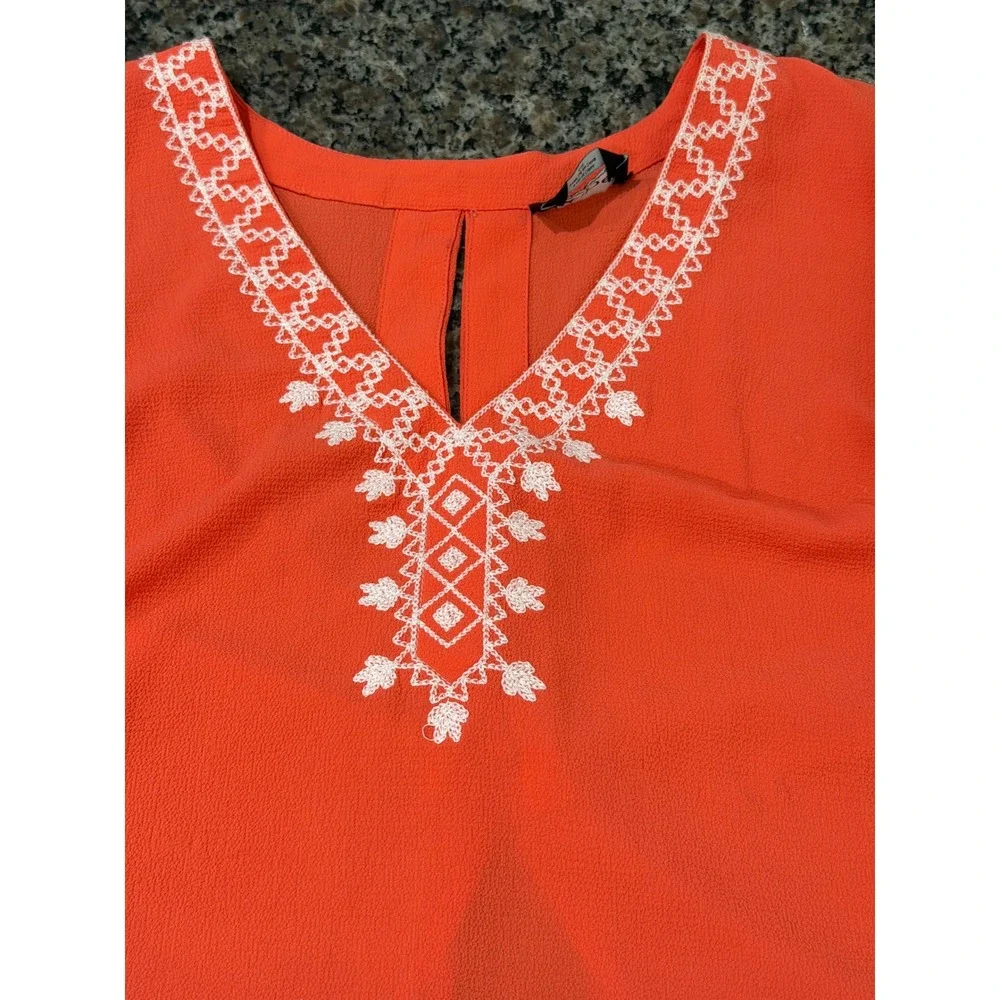 Bebe Womens Coral Orange Embroidered V-Neck Lace Up Back Tassel Blouse Size M
